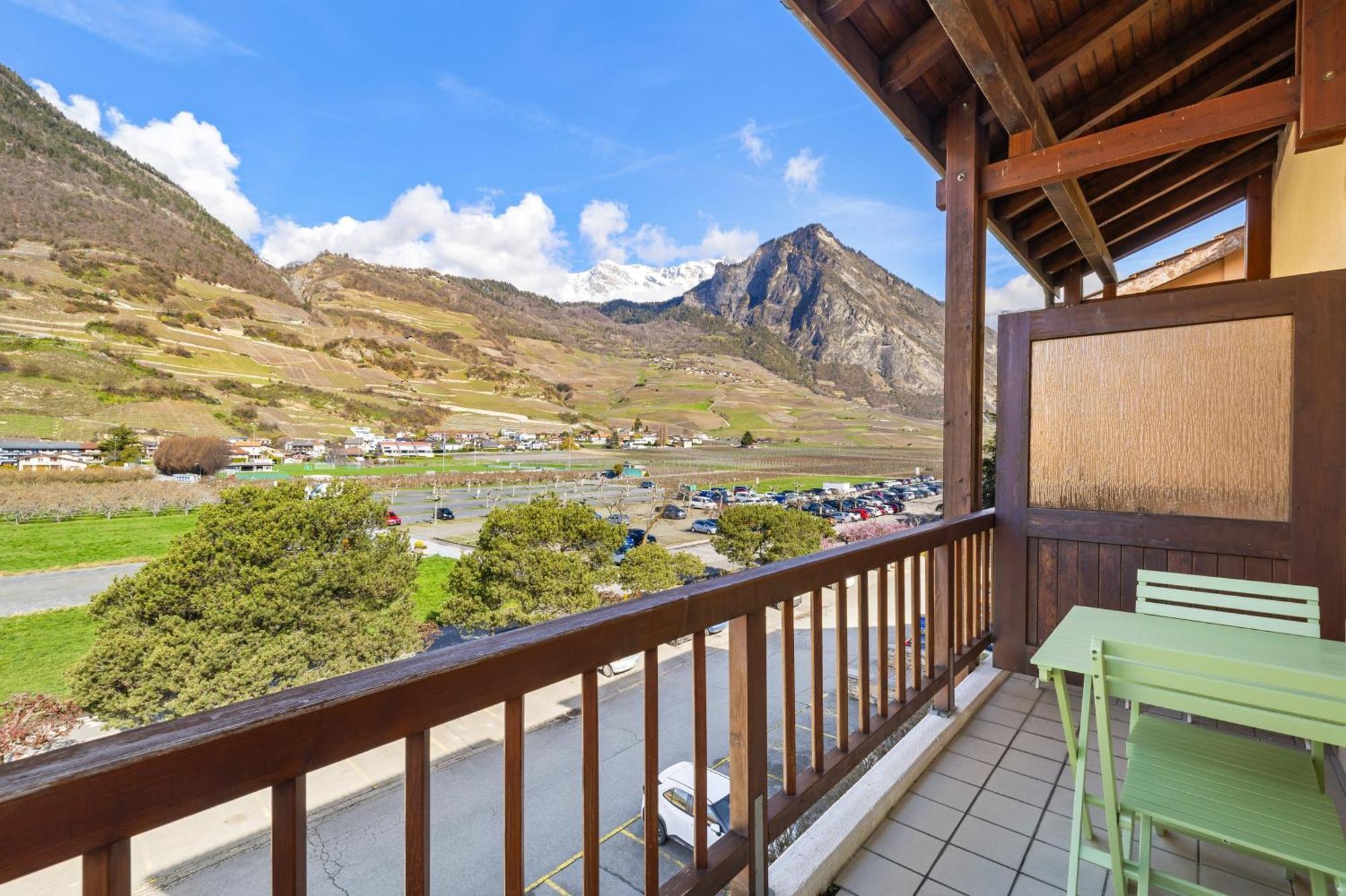Duplex Cosy Aux Bains De Saillon Lägenhet Exteriör bild